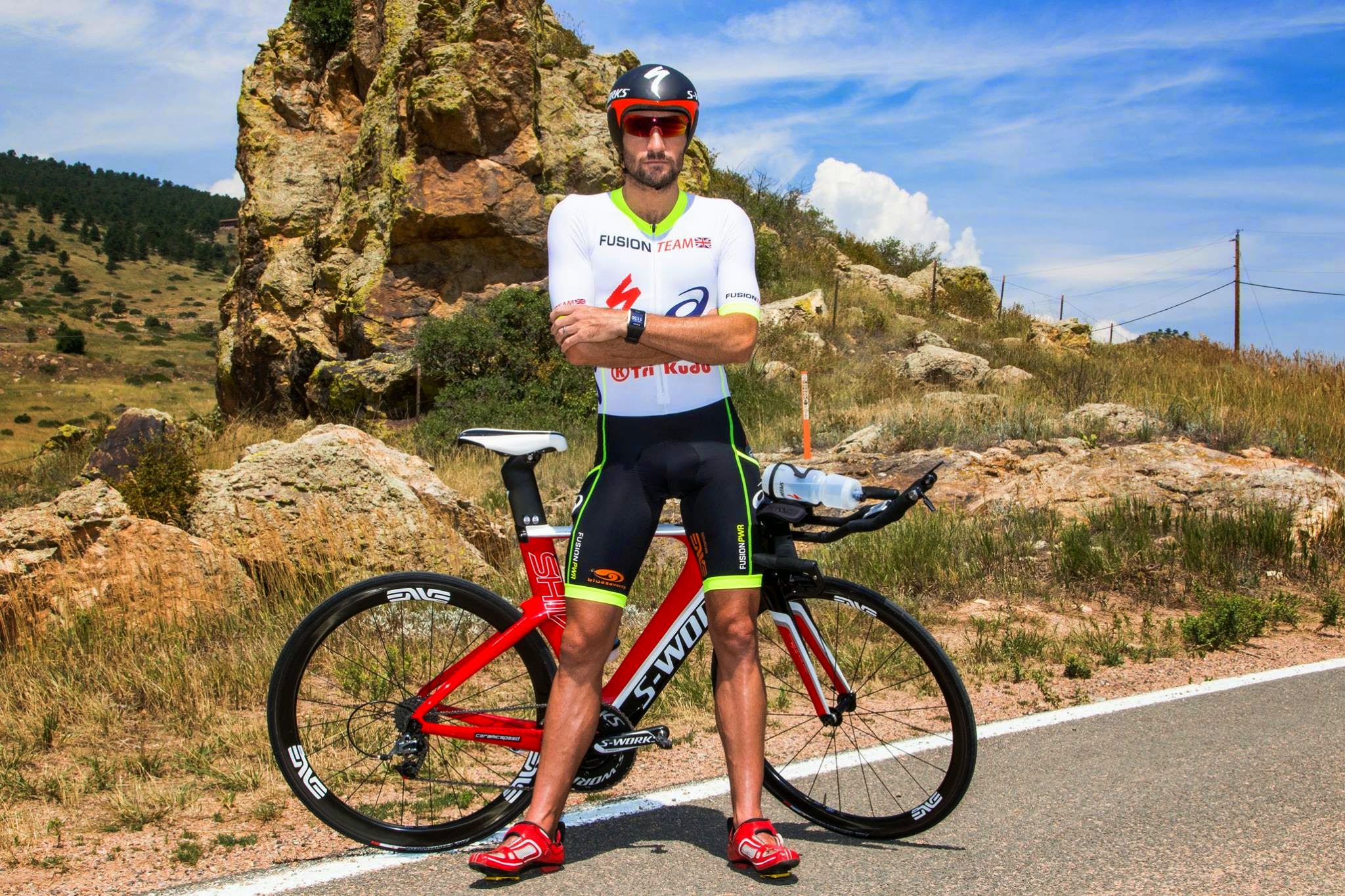 fusion-speed-suit-tim-don-with-bike.jpg fusion-speed-suit-tim-don-with-bike.jpg